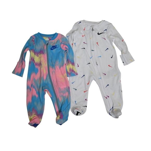 Nike Tie-Dye and White Swoosh Logo One Piece Set Sz Newborn and 3 Month NEW - Picture 1 of 11